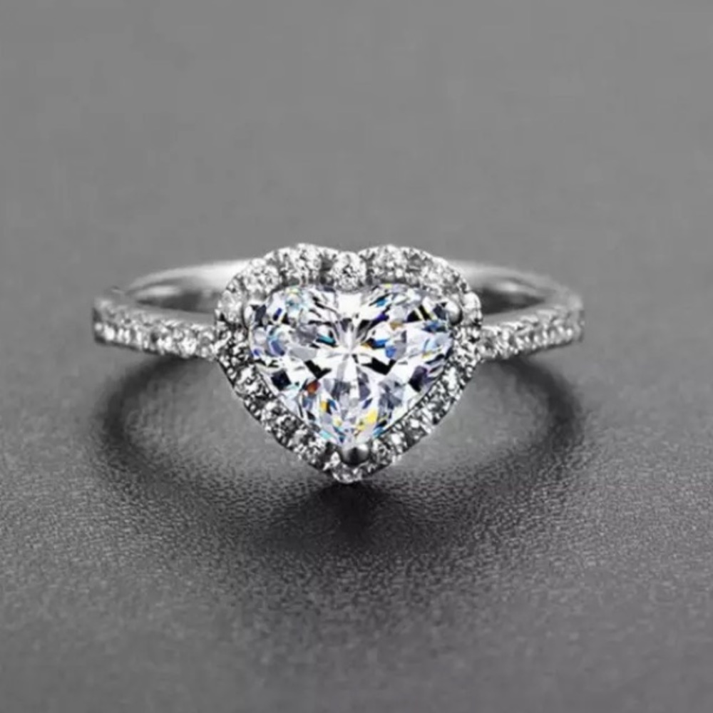 SOLD Halo Heart CZ Ring! - Picture 1 of 6